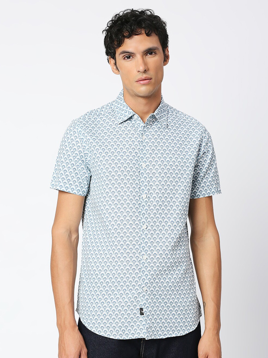 

VALEN CLUB Slim Fit Geometric Printed Pure Cotton Casual Shirt, Blue