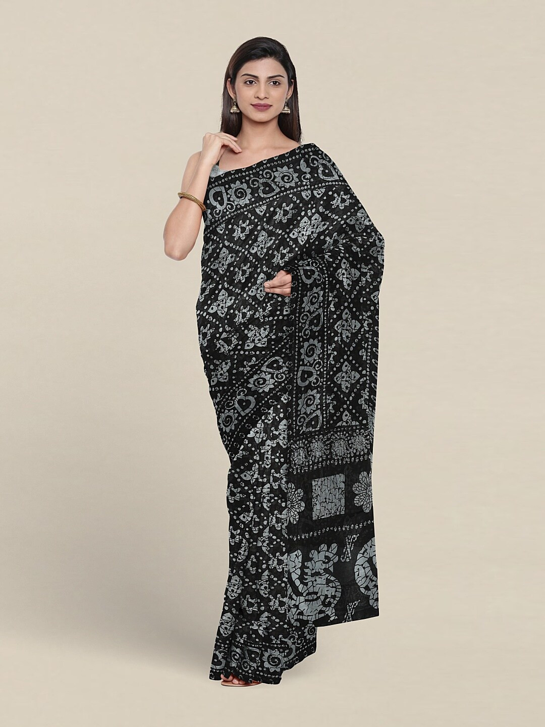 

Pothys Ethnic Motifs Printed Pure Cotton Saree, Black