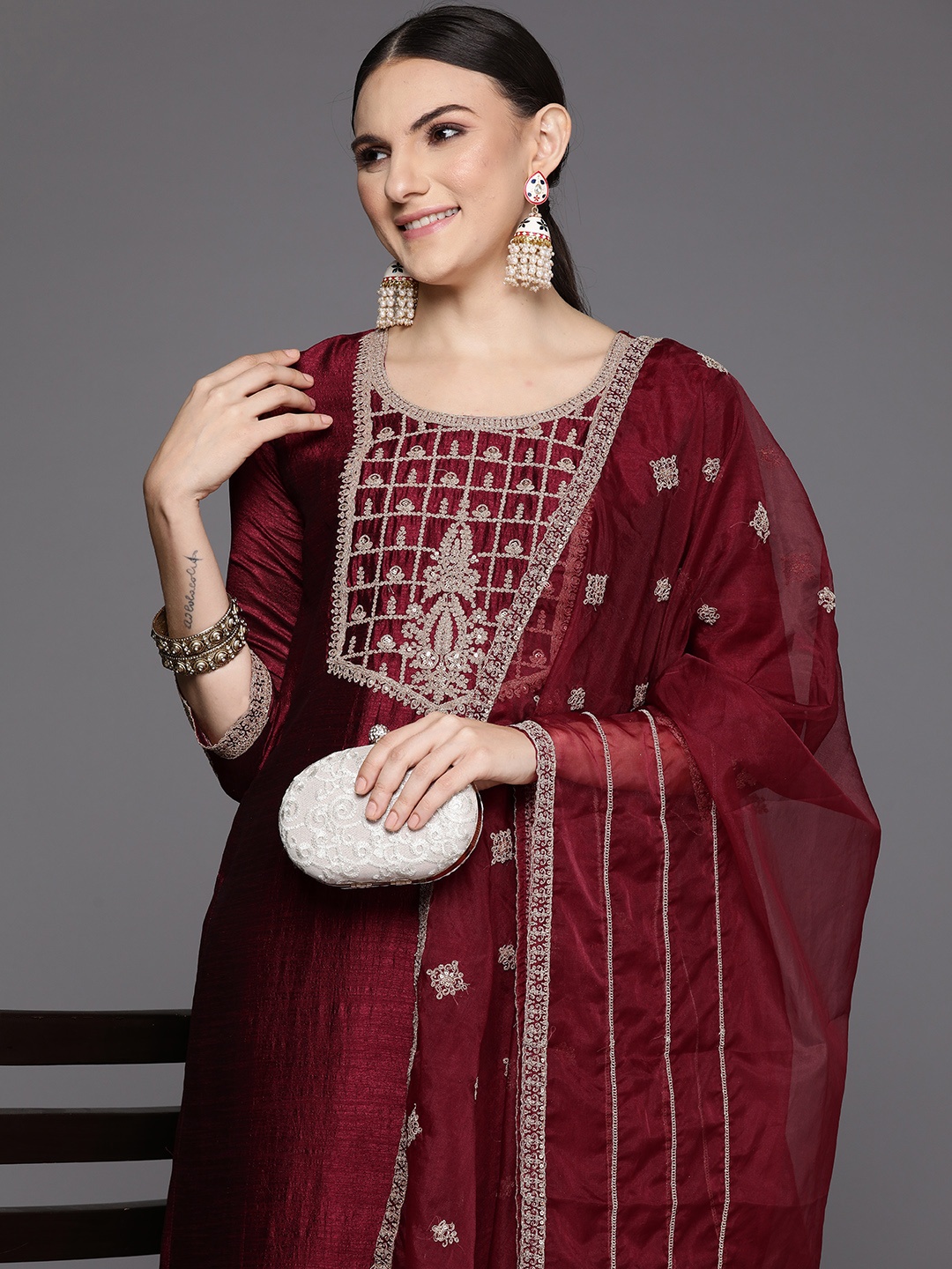 

Indo Era Women Ethnic Motifs Yoke Design Regular Sequinned Kurta with Trousers & Dupatta, Maroon