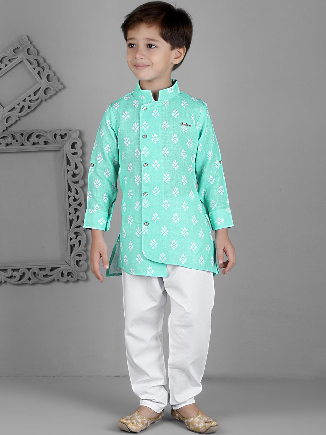 

KIDS FARM Boys Ethnic Motifs Printed Cotton Linen Kurta With Churidar, Green