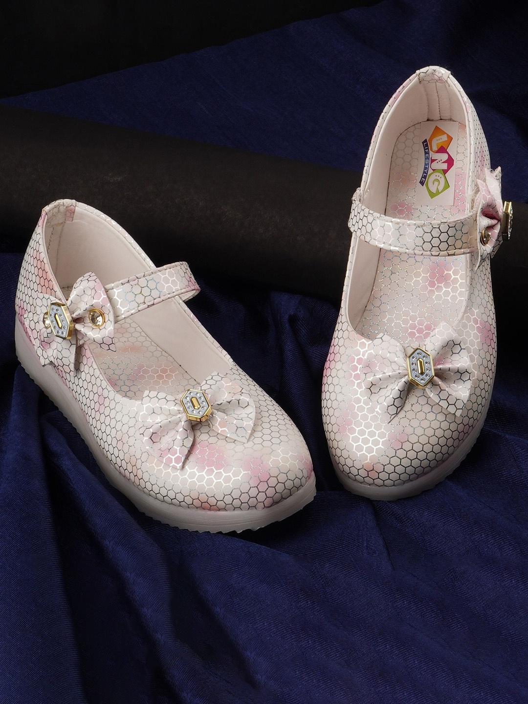 

LNG Lifestyle Girls Printed Round Toe Ballerinas With Bows & LED Lights, Pink