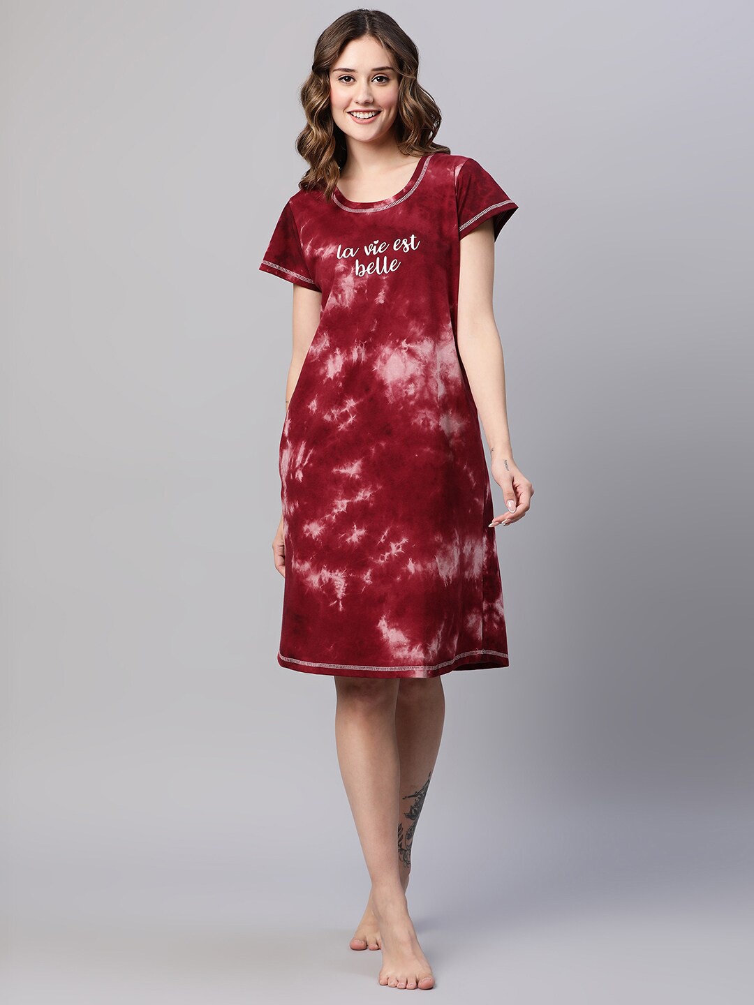 

AV2 Tie & Dyed Pure Cotton Nightdress, Maroon