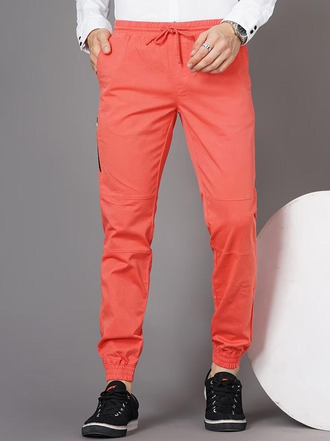 

British Club Men Smart Slim Fit Low-Rise Joggers, Orange