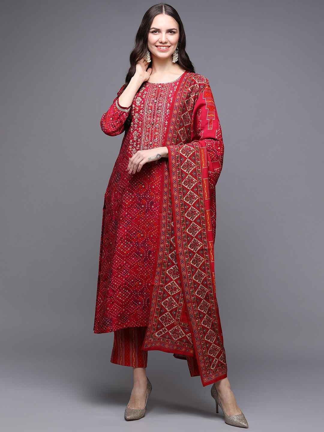 

AHIKA Bandhani Printed Thread Work Kurta With Trousers & Dupatta, Red