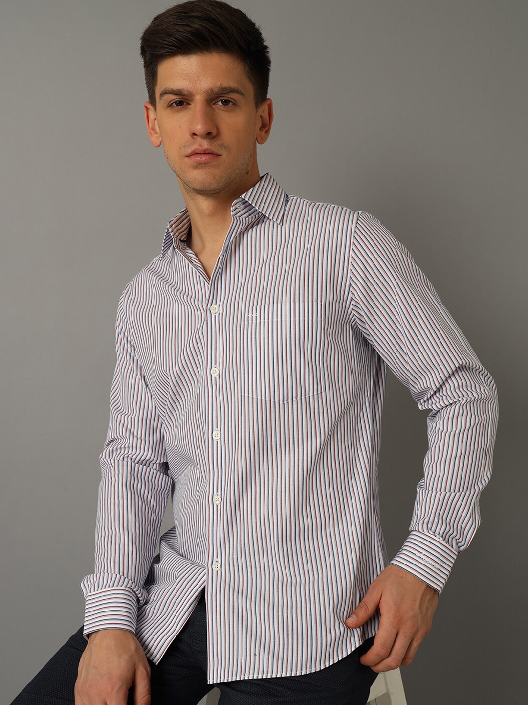 

Aldeno India Slim Slim Fit Opaque Striped Casual Shirt, White