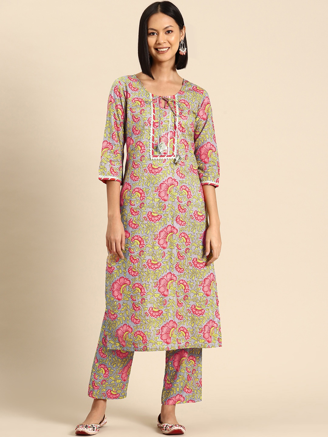 

MABISH by Sonal Jain Women Floral Printed Regular Gotta Patti Cotton Kurta with Palazzos, Grey