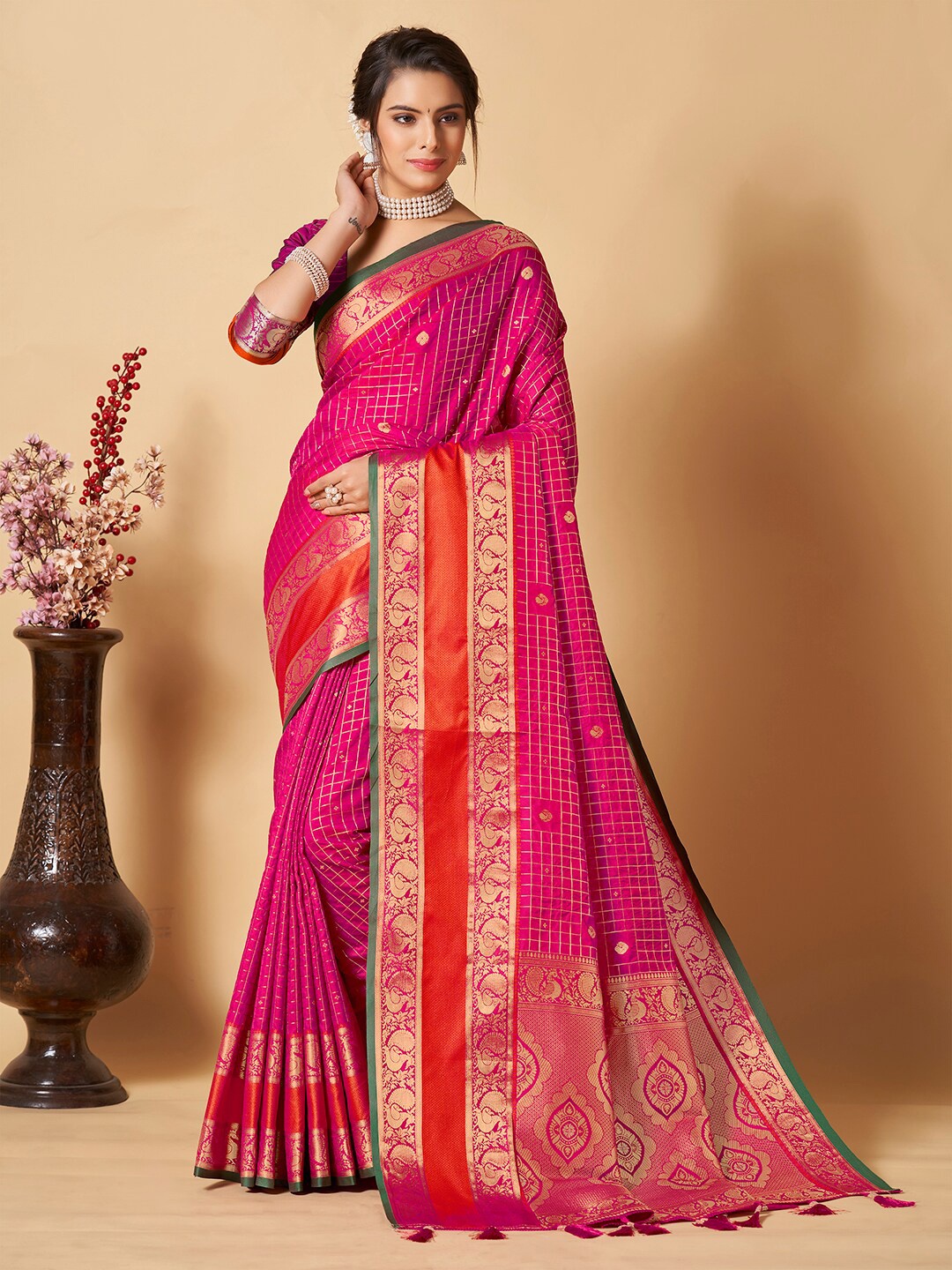 

JATRIQQ Ethnic Motifs Woven Design Zari Art Silk Kanjeevaram Saree, Pink