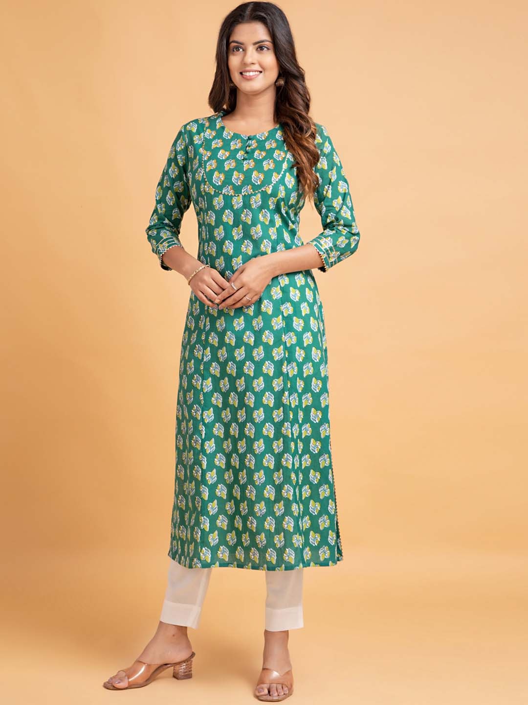 

SUTI Ethnic Motifs Printed Cotton Kurta, Green