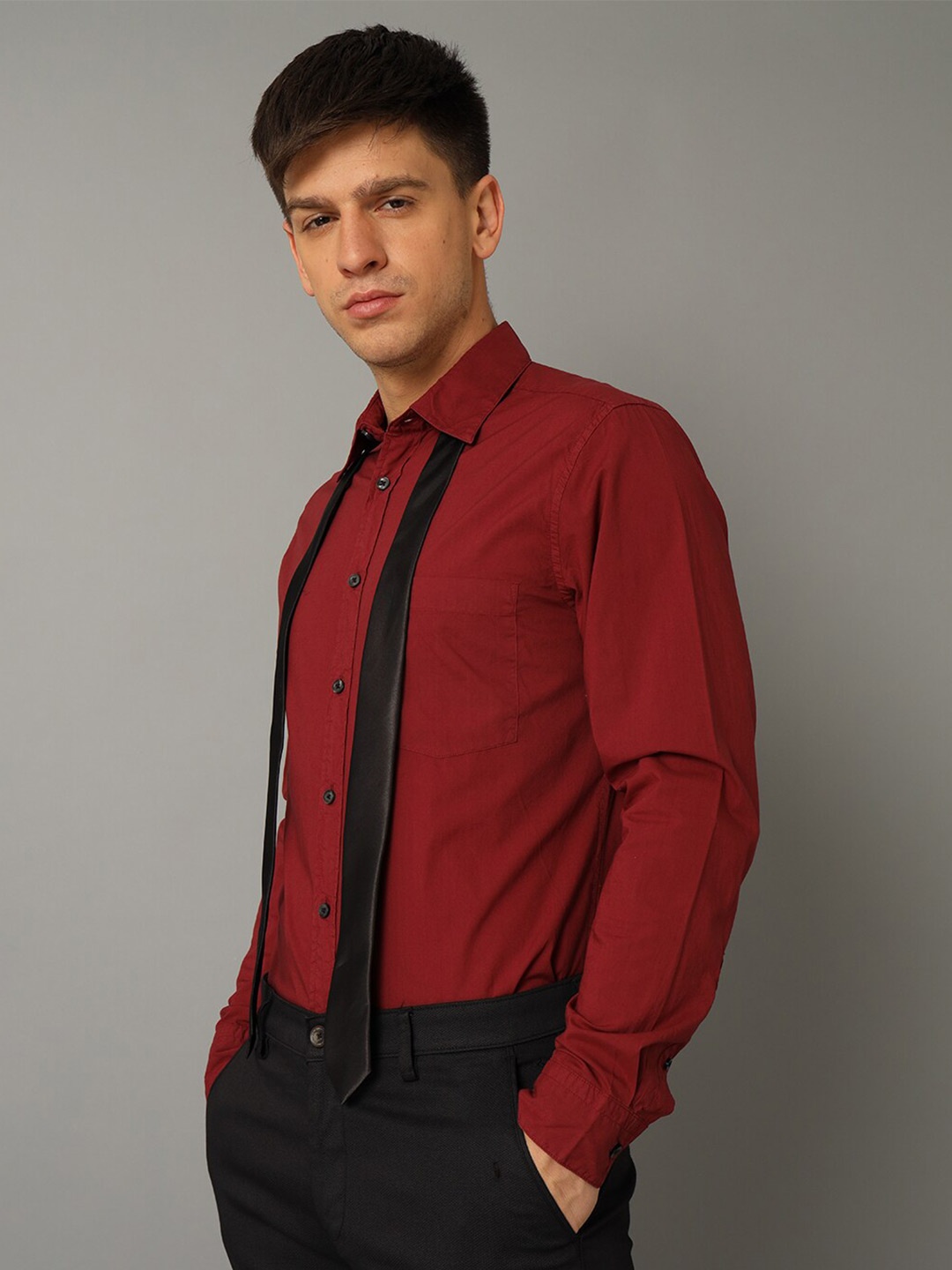 

Aldeno India Slim Spread Collar Pure Cotton Casual Shirt, Maroon
