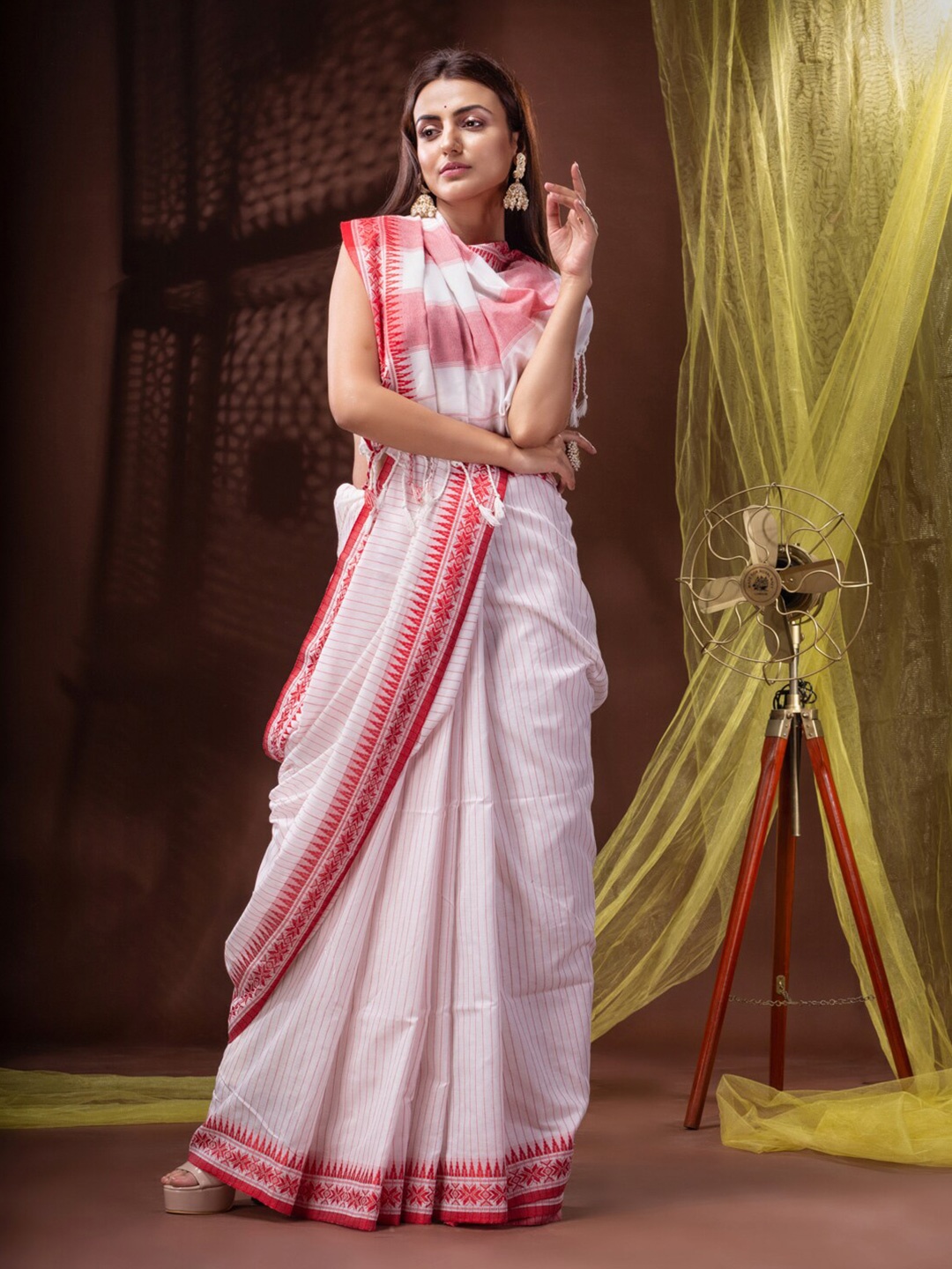 

Mitera White & Red Striped Pure Cotton Handloom Saree