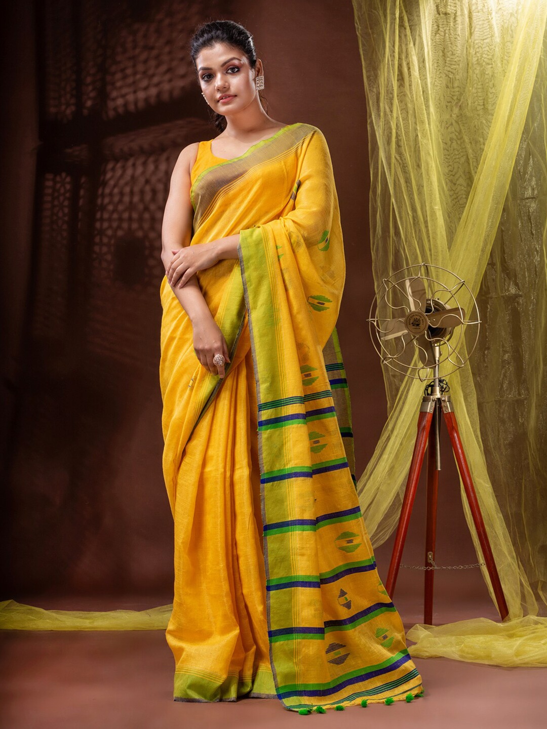 

Mitera Yellow & Blue Geometric Printed Handloom Saree