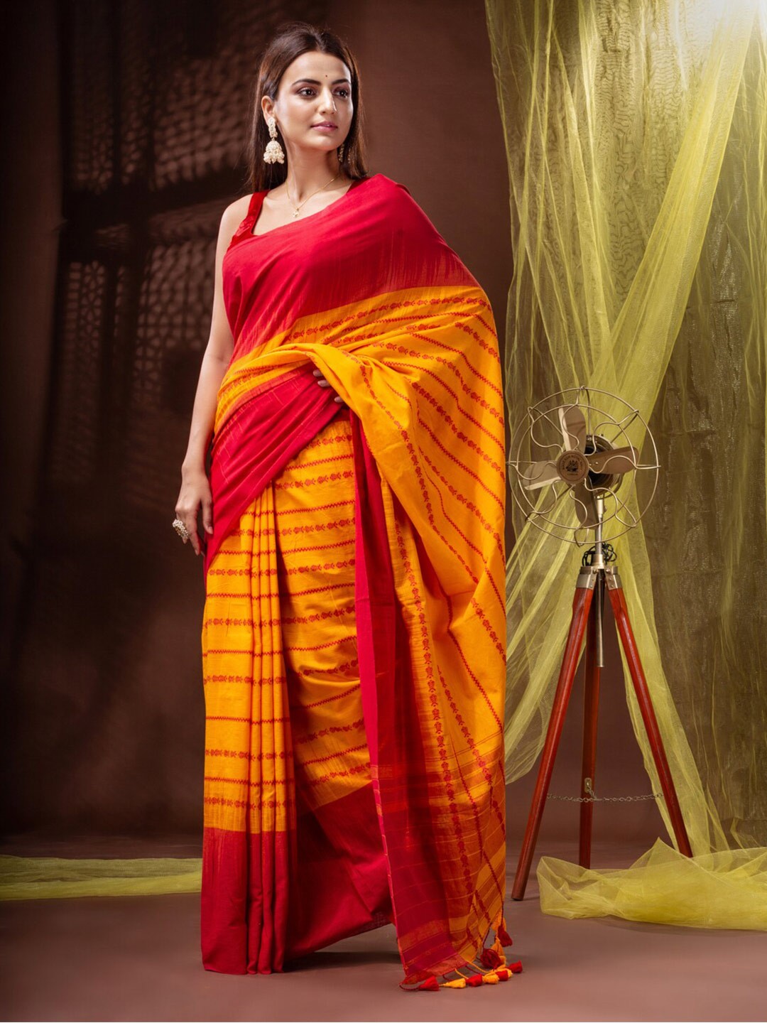 

SAJASAJO Ethnic Motifs Woven Design Pure Cotton Saree, Yellow