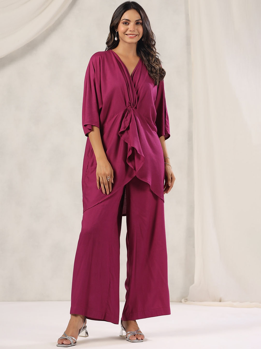 

mirari V-Neck Top With Trousers, Purple