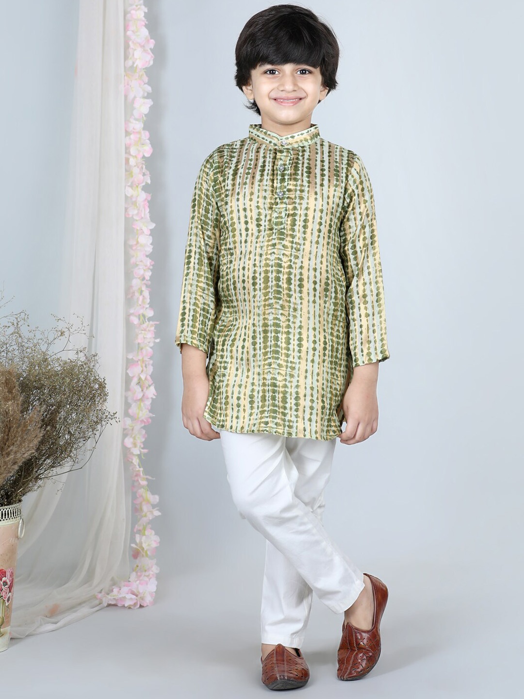 

Cutiekins Boys Shibori Dyed Band Collar Kurta with Pyjamas, Green