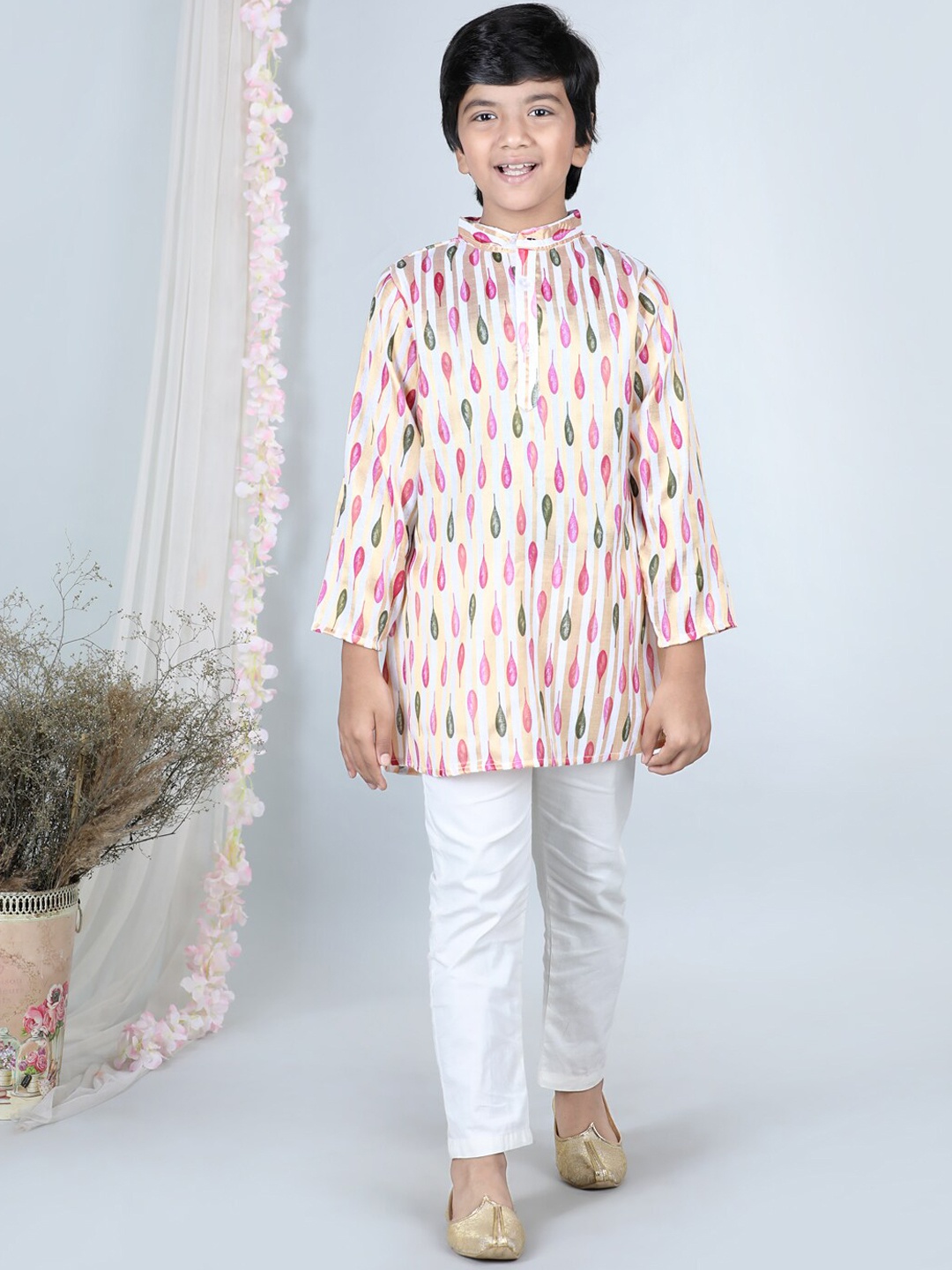 

Cutiekins Boys Ethnic Motifs Printed Regular Kurta with Pyjamas, Magenta