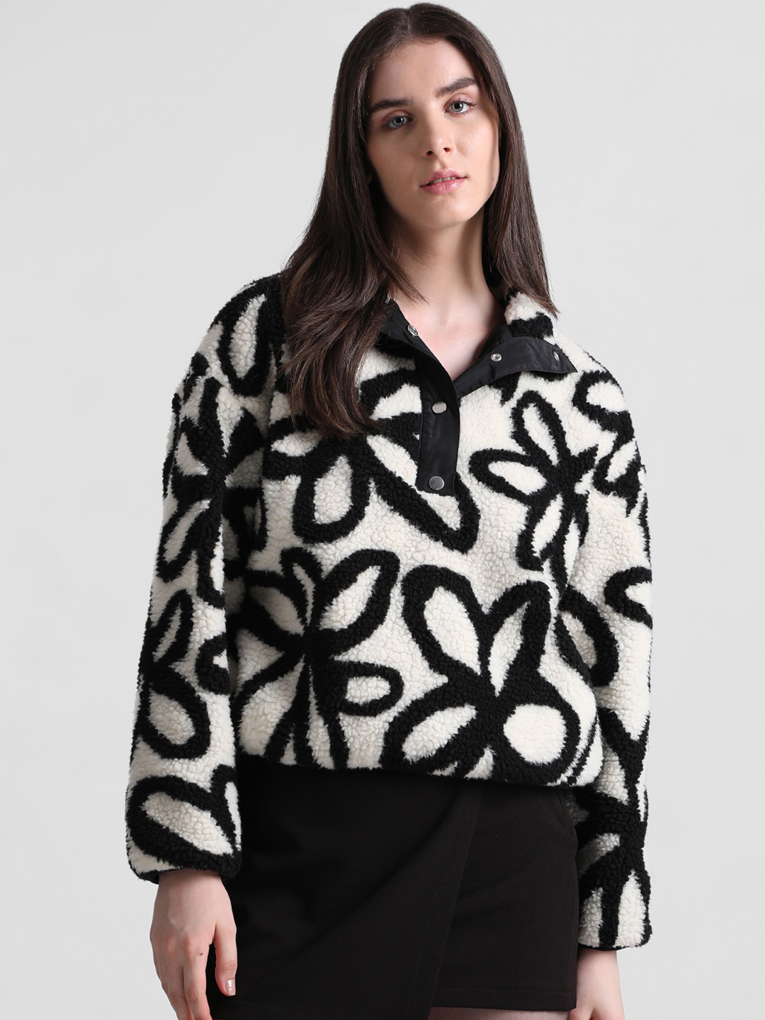 

ONLY Floral Printed Faux Fur Trim Tailored Jacket, White