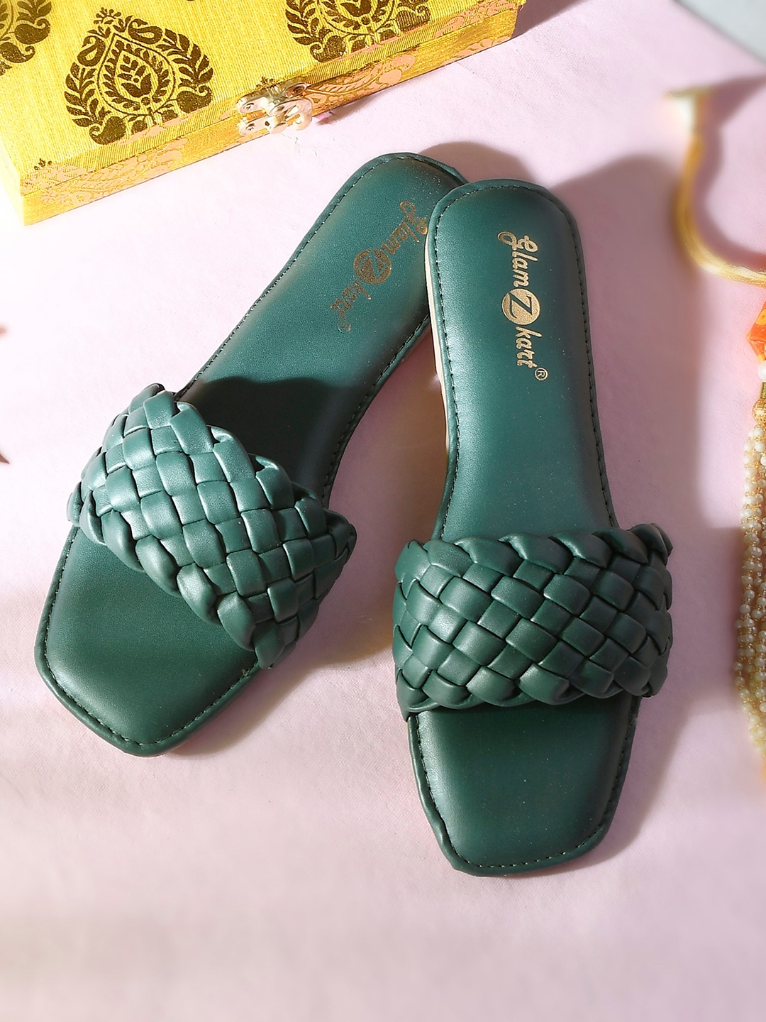 

GLAMZKART Braided Open Toe Flats, Green