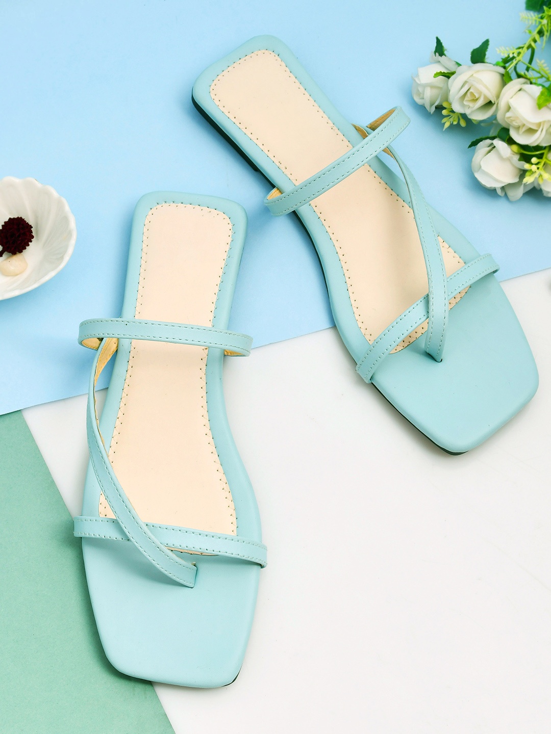 

GLAMZKART Strappy One Toe Flats, Blue
