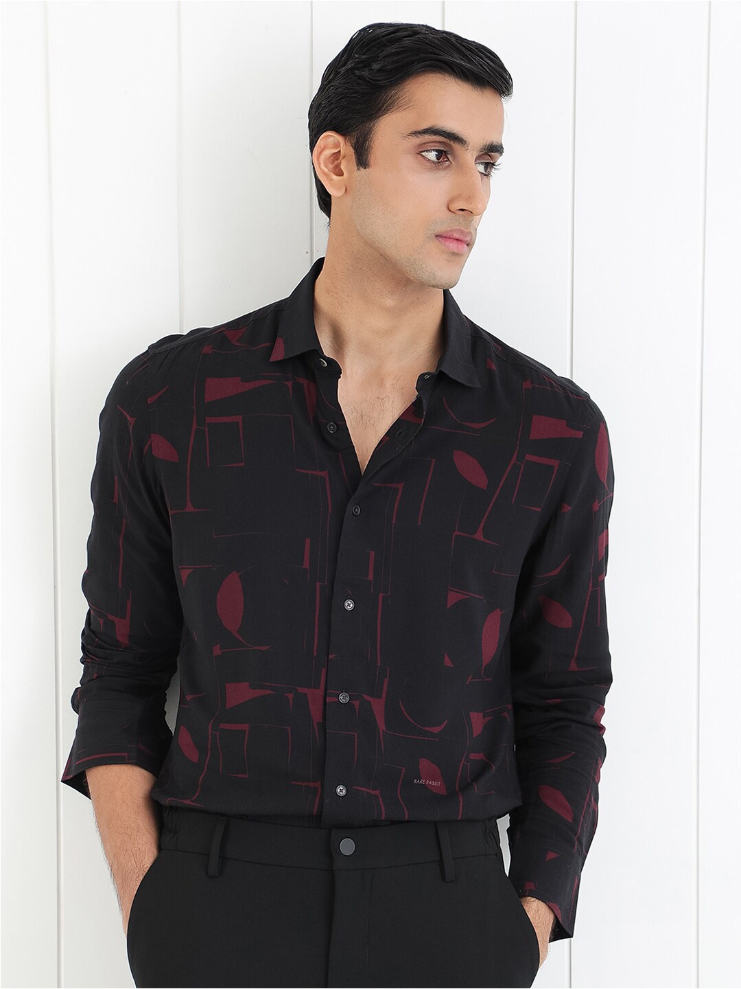 

RARE RABBIT Men Arjay Regular Fit Conversational Printed Shirt, Black