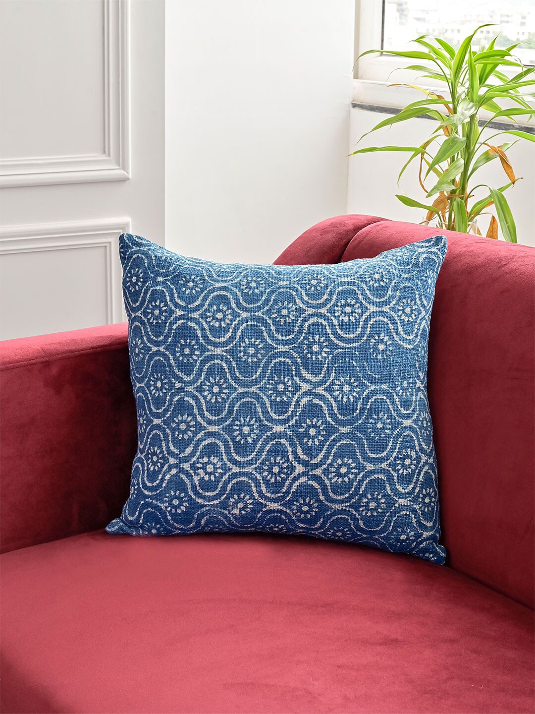 

Tistabene Blue & White Cotton Square Cushion Cover