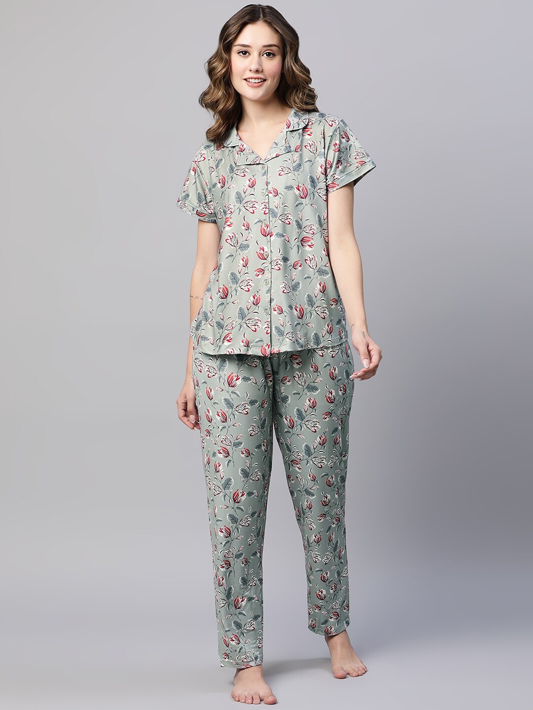 

AV2 Floral Printed Pure Cotton Night Suit, Grey