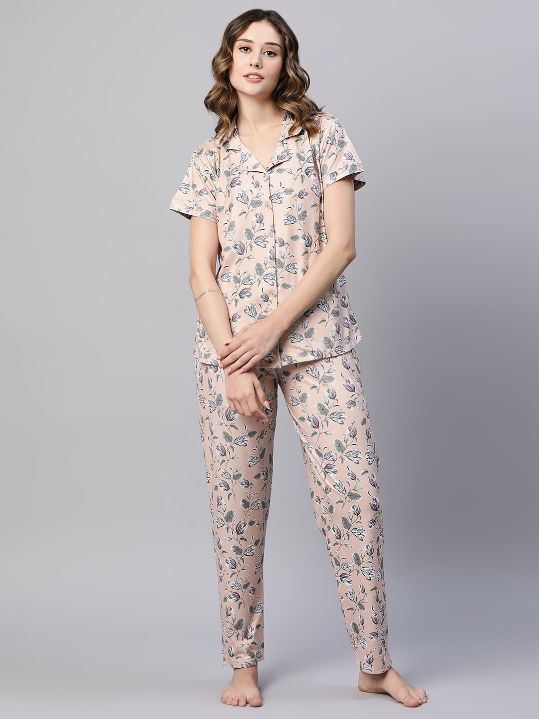 

AV2 Floral Printed Pure Cotton Shirt & Pyjamas, Peach