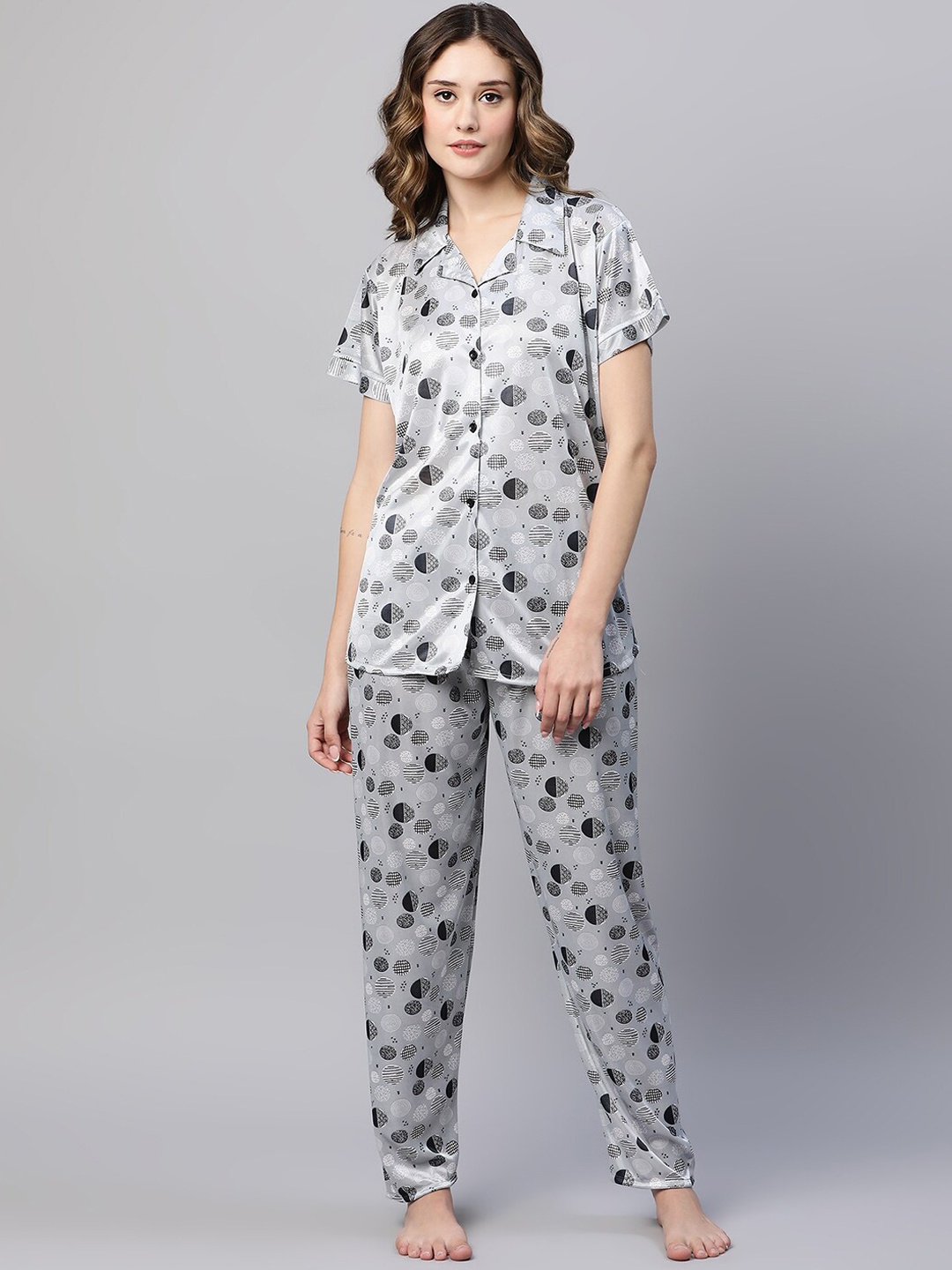 

AV2 Geometric Printed Satin Shirt & Pyjamas, Grey