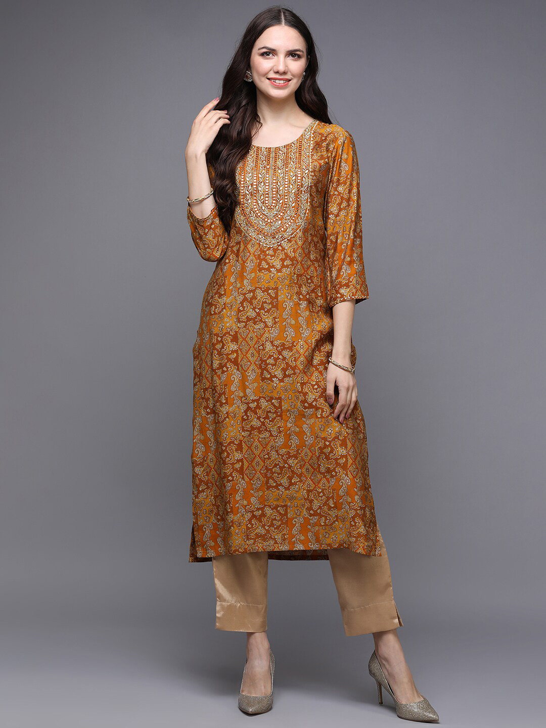 

AHIKA Paisley Printed Thread Work Kurta, Mustard