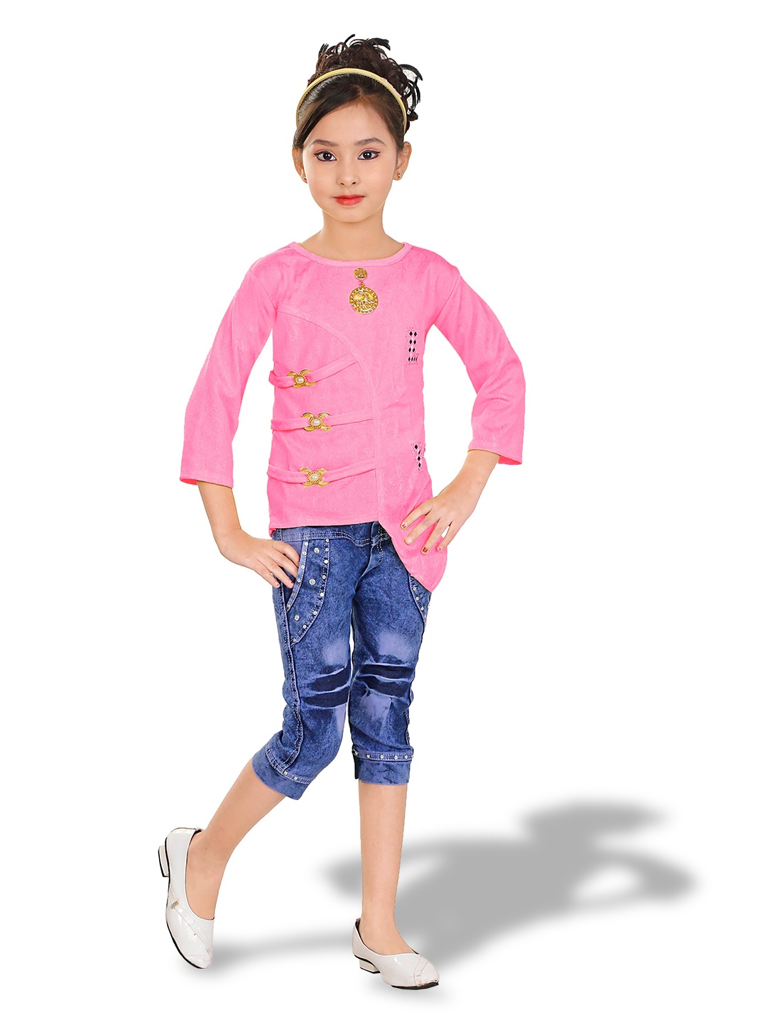 

BAESD Girls Self Design Top with Capris, Pink