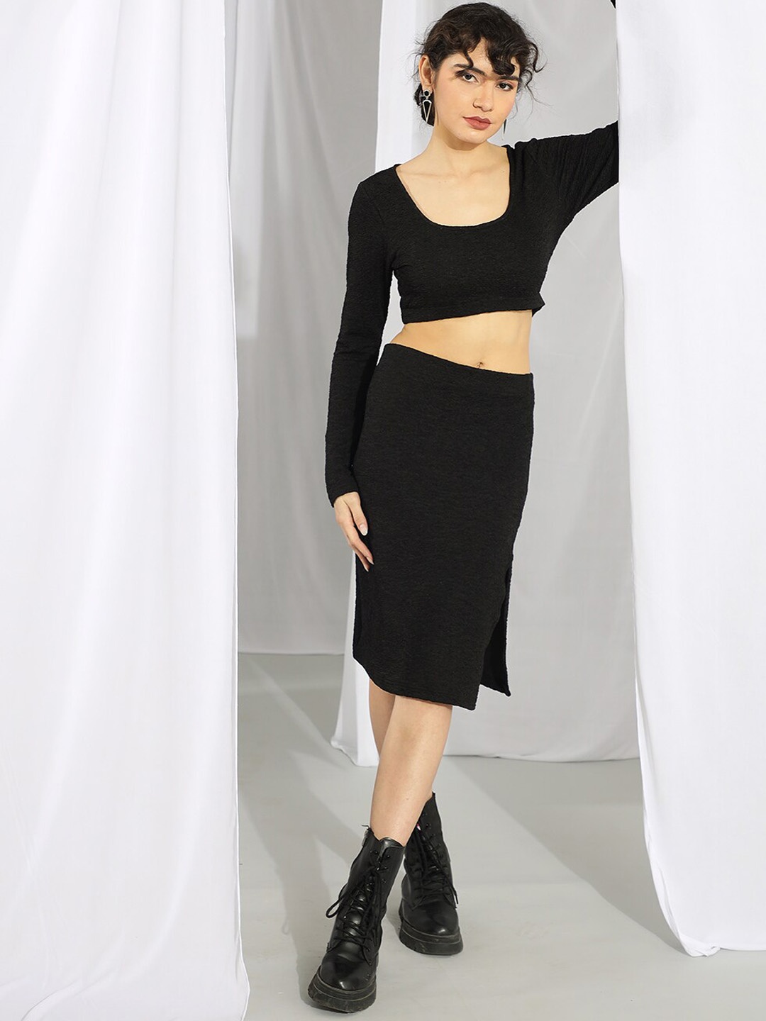 

KOTTY Basics Black Scoop Neck Crop Top & Skirt