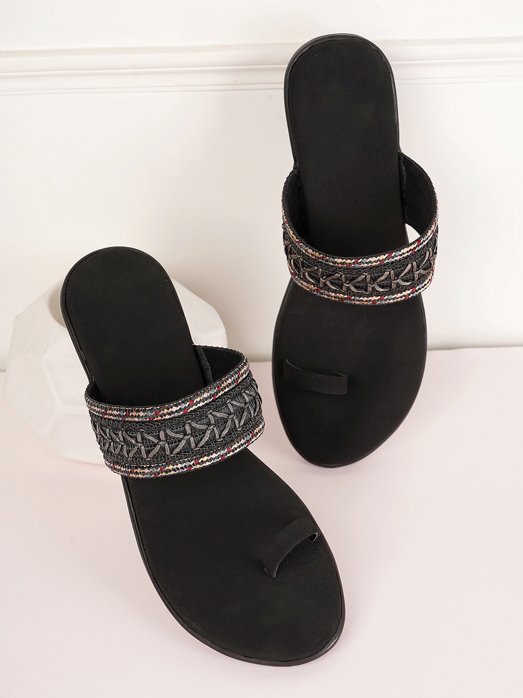 

Style Shoes Braided Ethnic One Toe Flats, Black