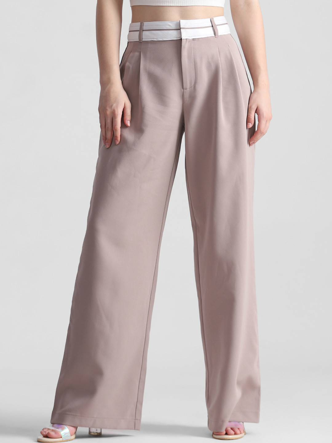

ONLY Women High-Rise Pleated Flared Plain Parallel Trousers, Beige