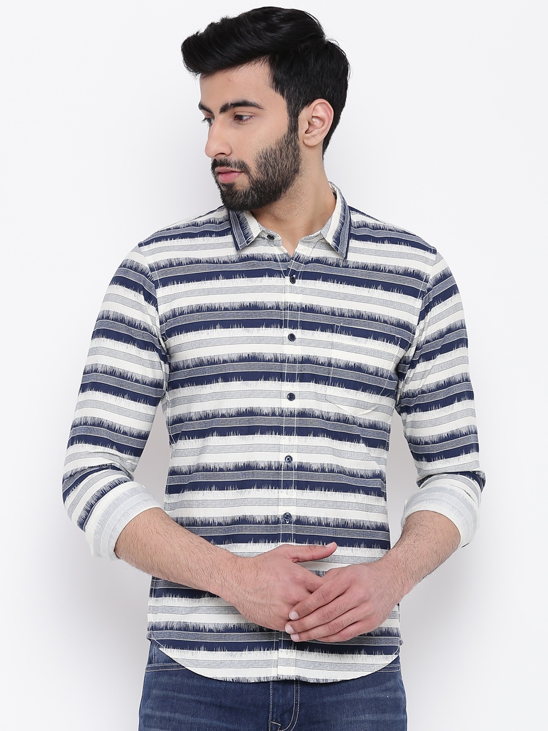 

Pepe Jeans Men Navy & Off-White Slim Fit Striped Casual Shirt, Navy blue