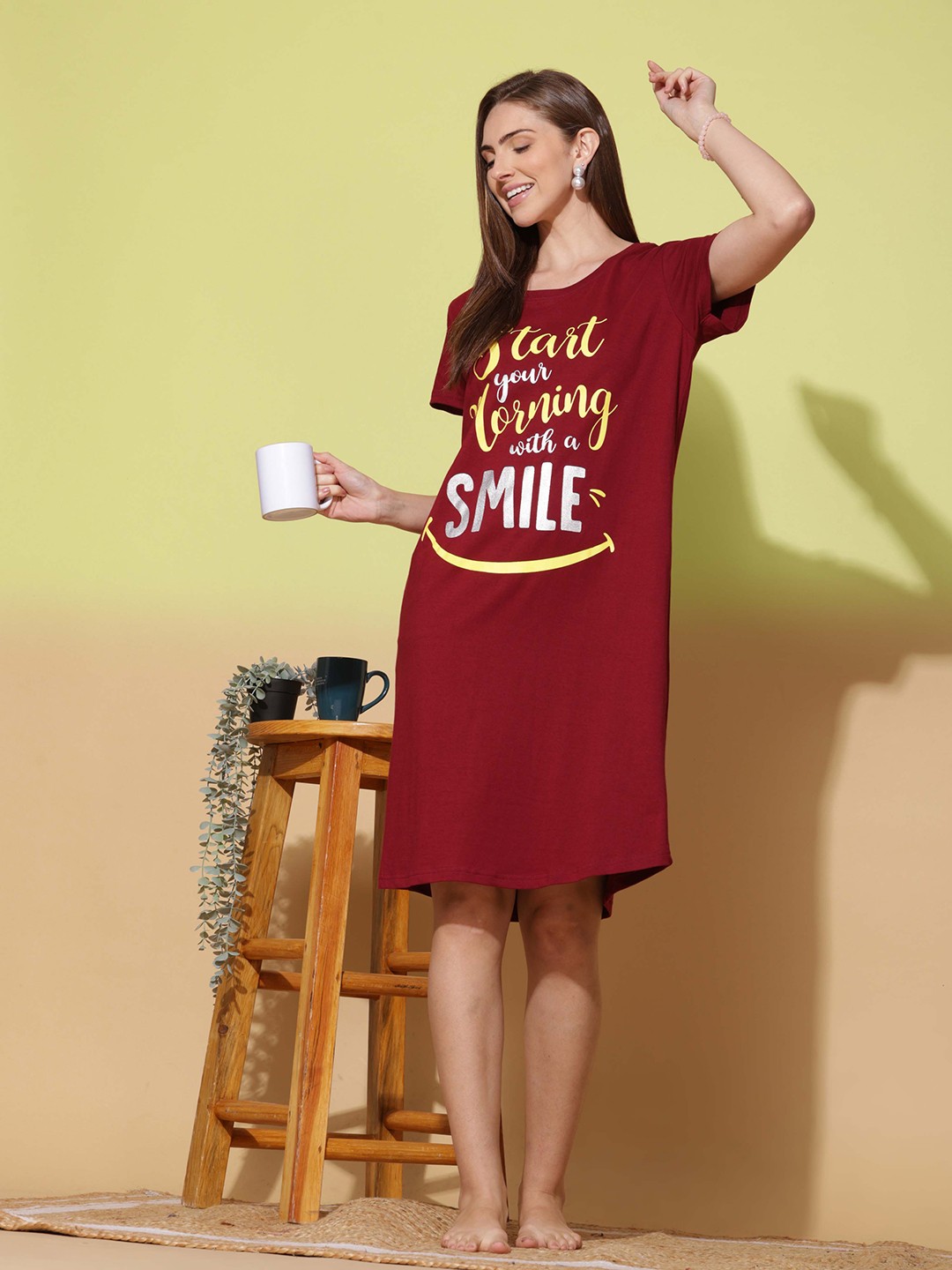 

9shines Label Typography Printed Pure Cotton Nightdress, Red