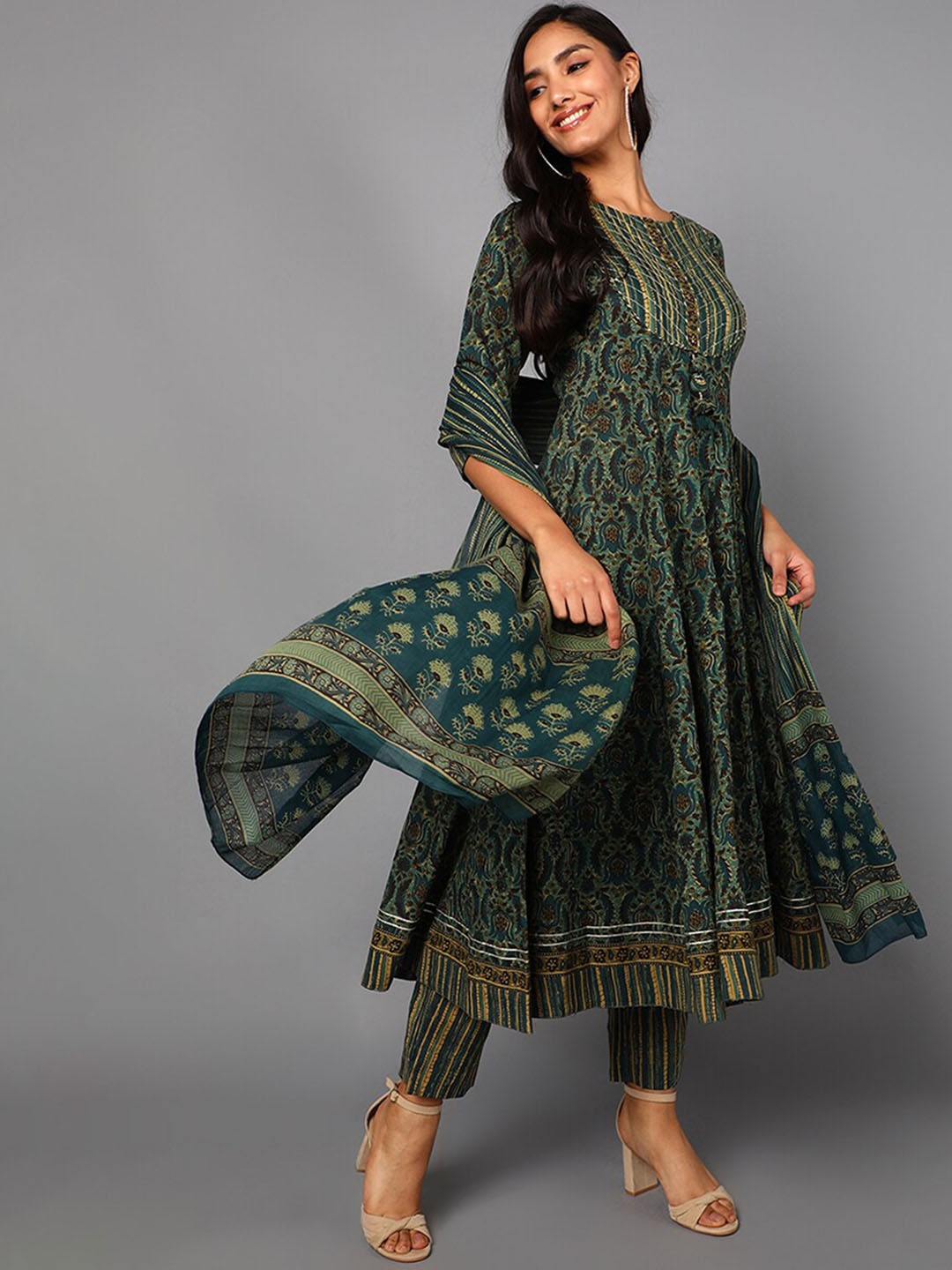 

AHIKA Floral Printed Pure Cotton Kurta With Trousers & With Dupatta, Green