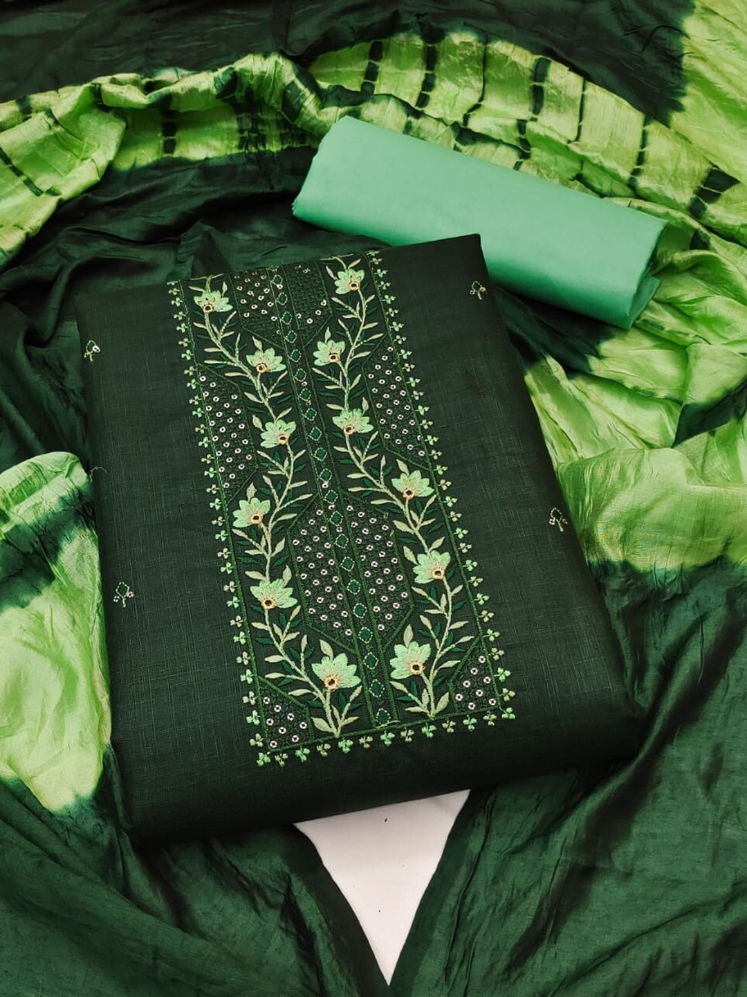 

APNISHA Floral Embroidered Unstitched Dress Material, Green