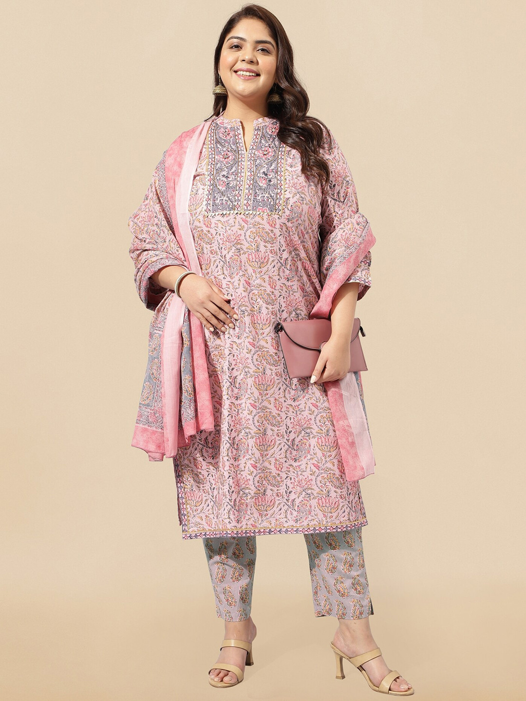 

MIRCHI FASHION Plus Size Pink Printed Straight Pure Cotton Kurta & Trousers With Dupatta