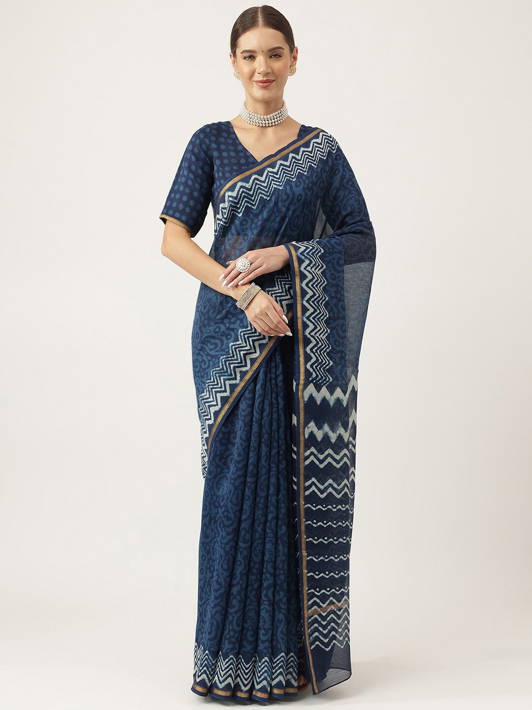 

Divena Floral Printed Zari Detailed Silk Cotton Bagru Saree, Blue