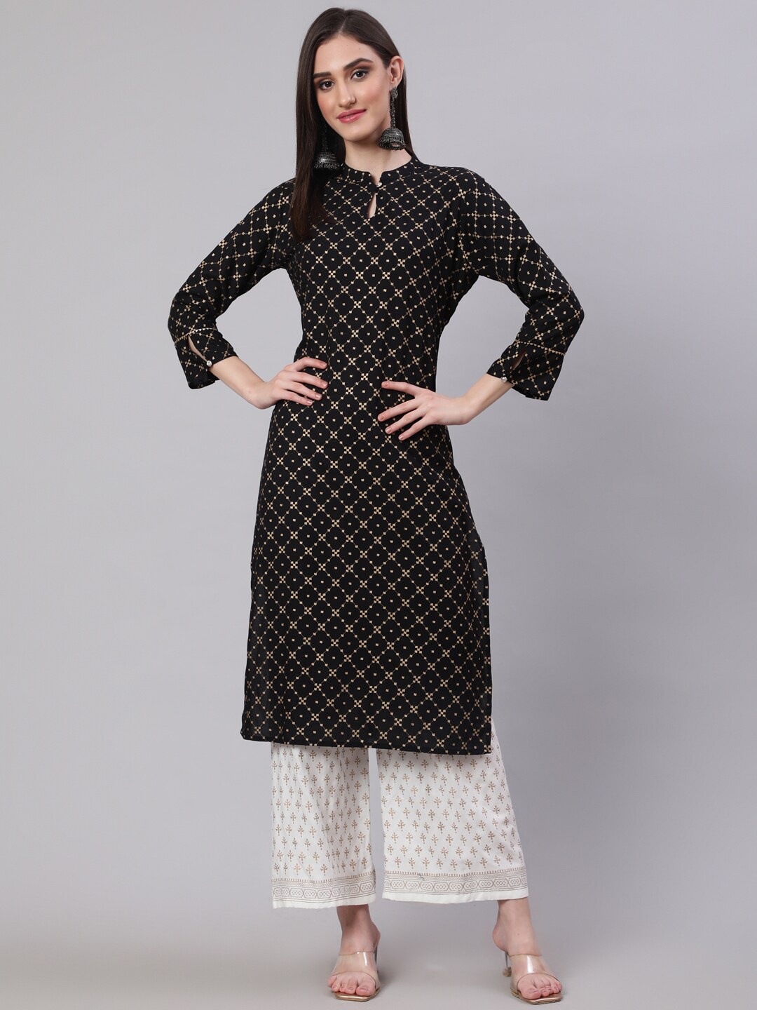 

SAK JAIPUR Women Black Floral Printed Regular Kurta with Palazzos