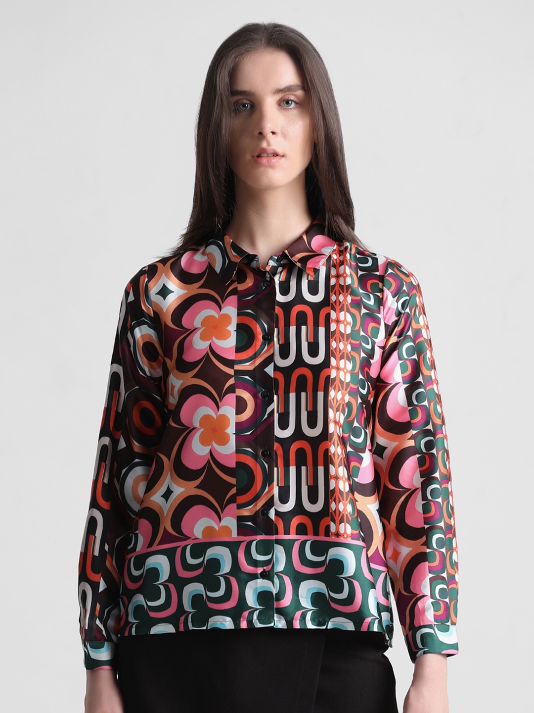 

ONLY Abstract Printed Spread Collar Casual Shirt, Black