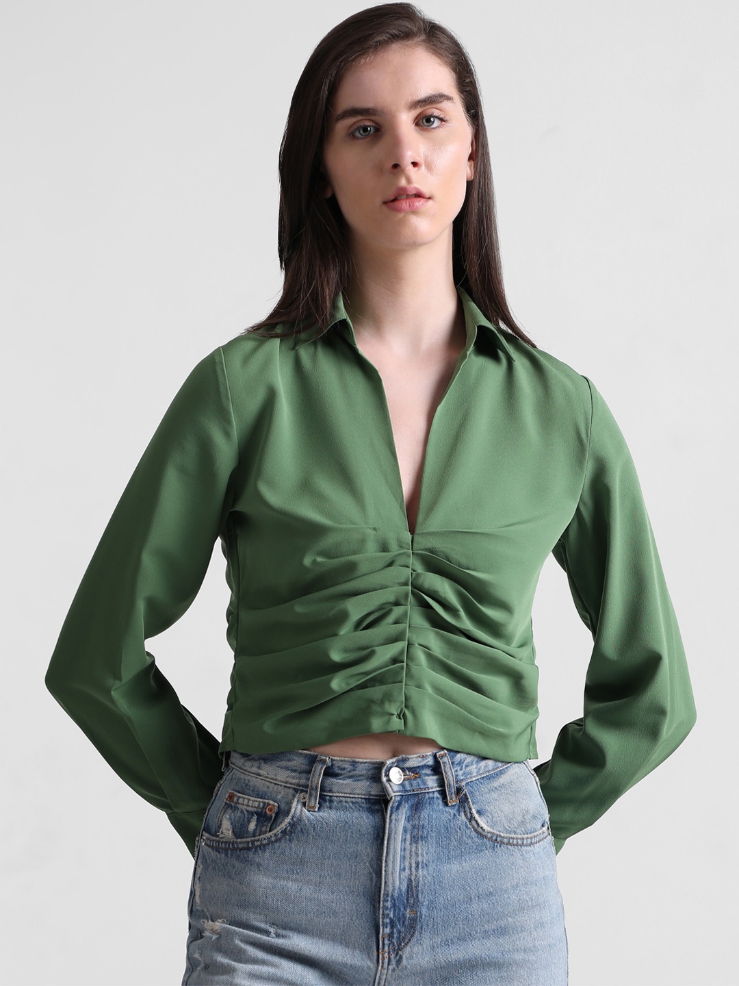 

ONLY ONLLEGACY Shirt Collar Cuffed Sleeves Ruched Shirt Style Top, Green
