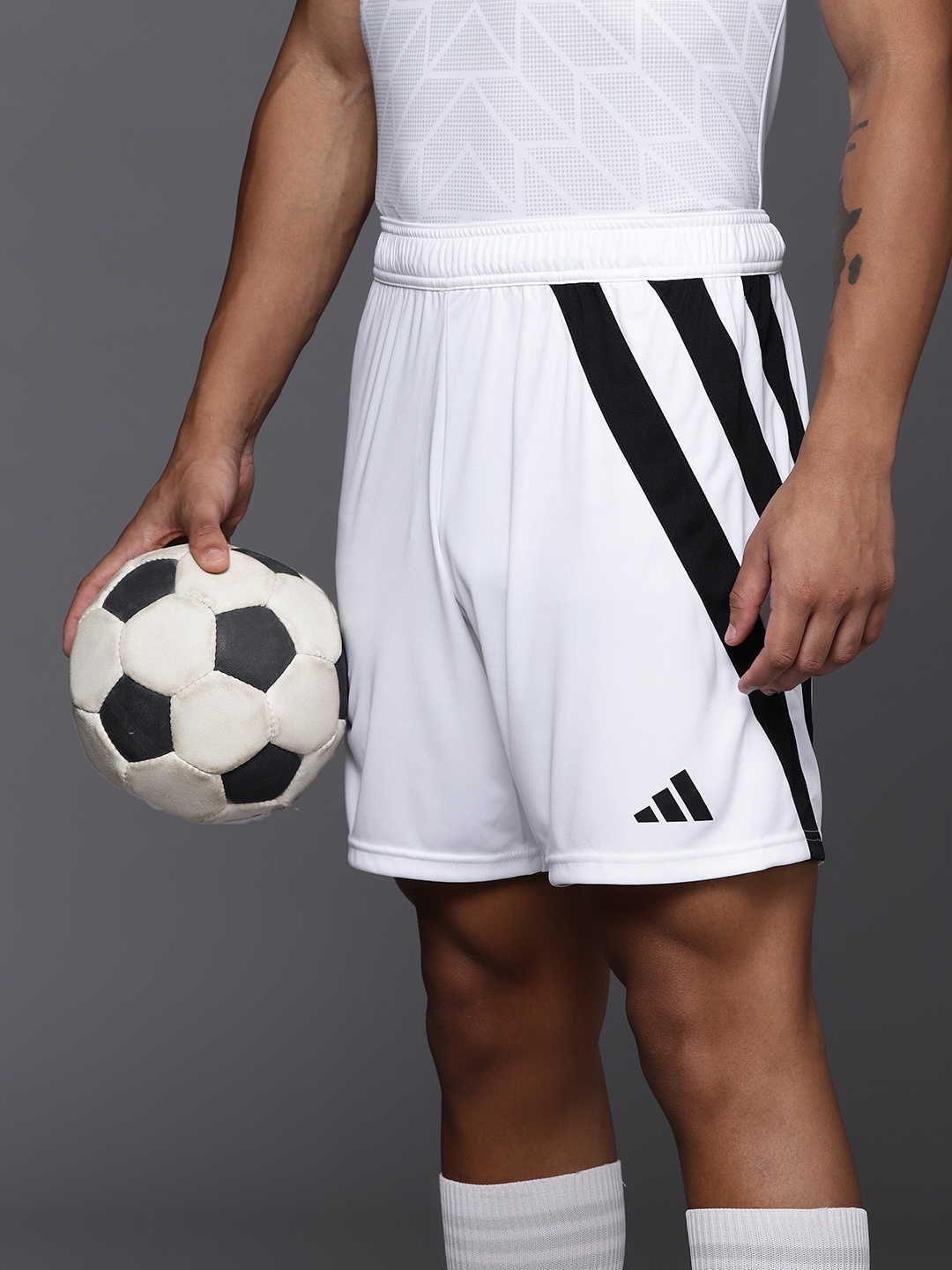 

ADIDAS Men Striped Aeroready FORTORE23 Football Shorts, White