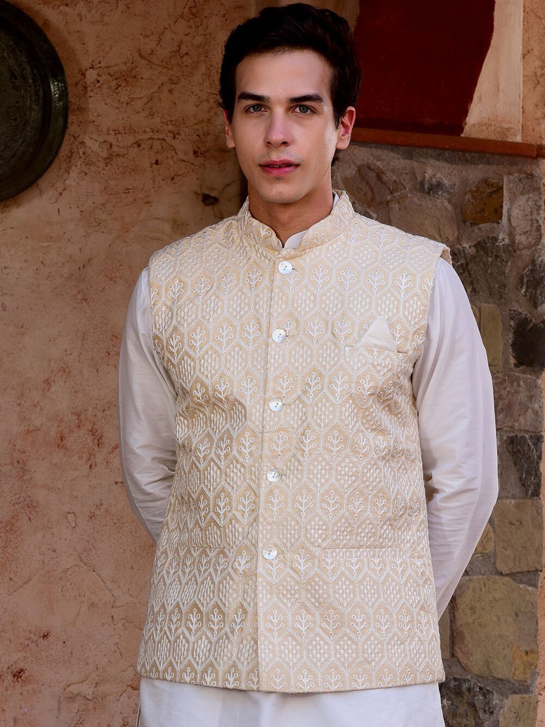 

HOUSE OF DEYANN Embroidered Mandarin Collar Nehru Jacket, Cream