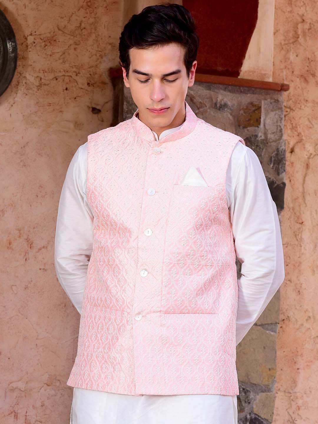 

HOUSE OF DEYANN Chikankari Embroidered Nehru Jacket With Pocket Square, Peach
