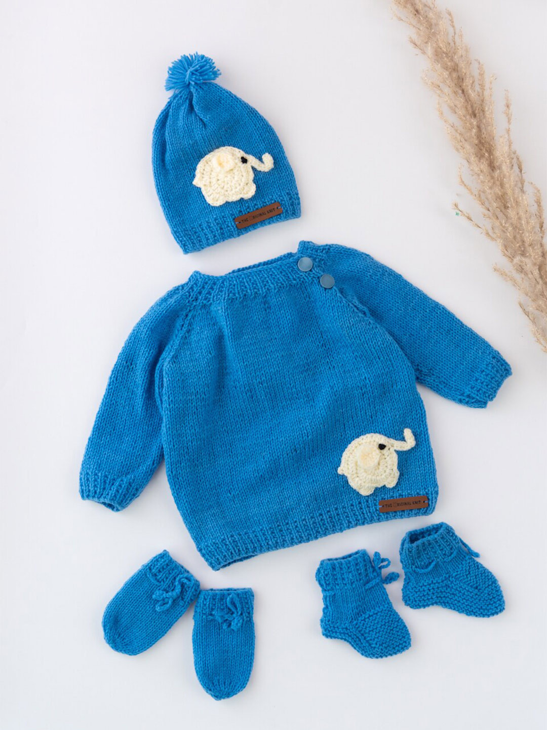 

The Original Knit Infants 6 Pisces Acrylic Baby Apparel Gift Set, Blue