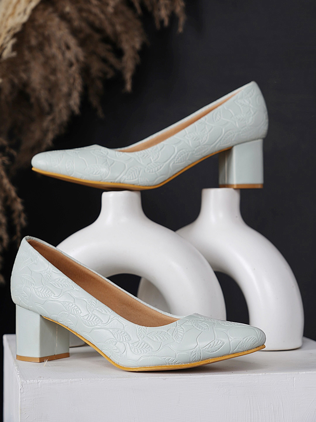 

DressBerry Sea Green Textured Closed Back Block Pumps