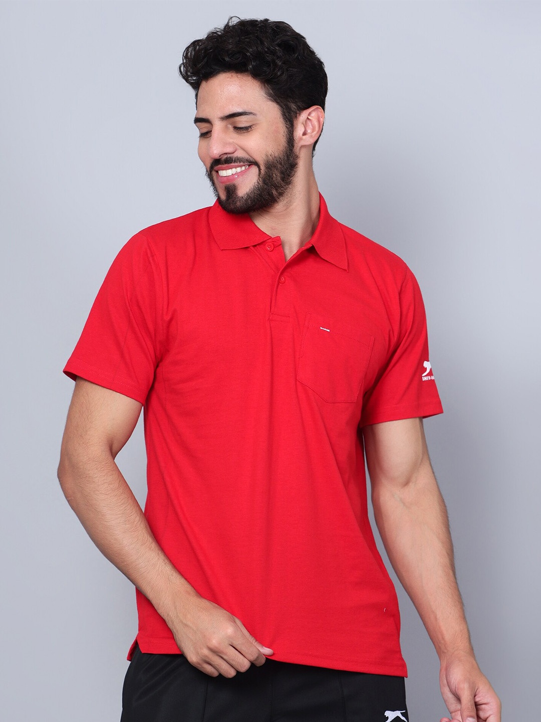 

Shiv Naresh Polo Collar Pockets Sports T-shirt, Red