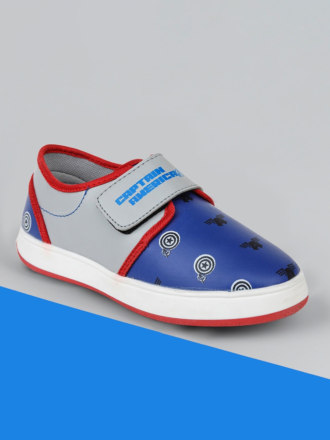 

toothless Boys Avengers Printed Velcro Sneakers, Blue
