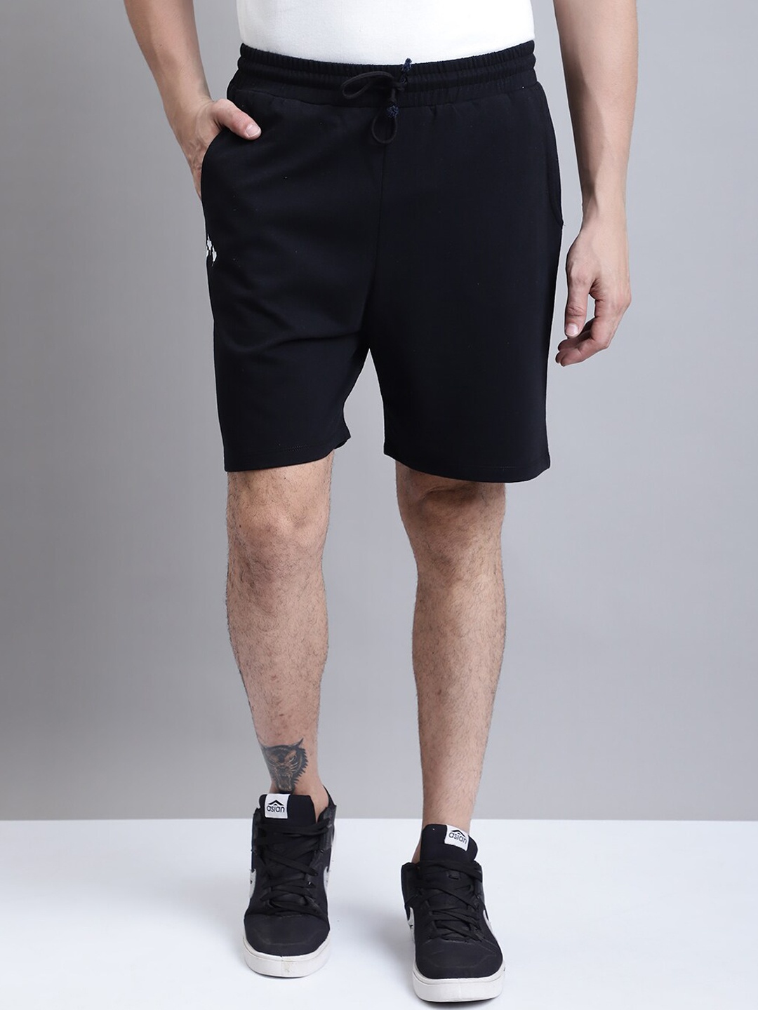

Rute Men Mid-Rise Cotton Sports Shorts, Black