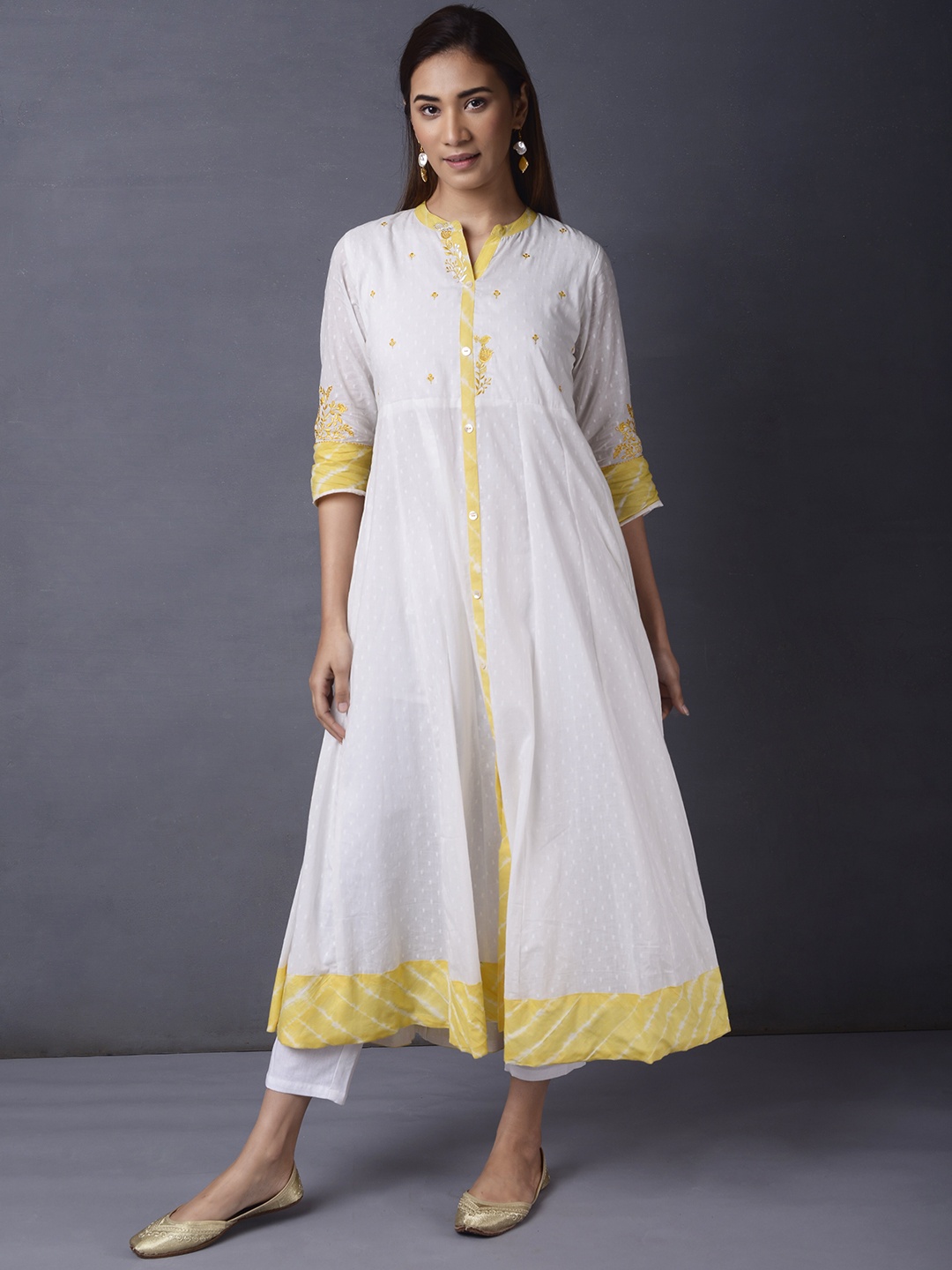 

PINKSKY Ethnic Motifs Embroidered Thread Work Pure Cotton A-Line Kurta, White